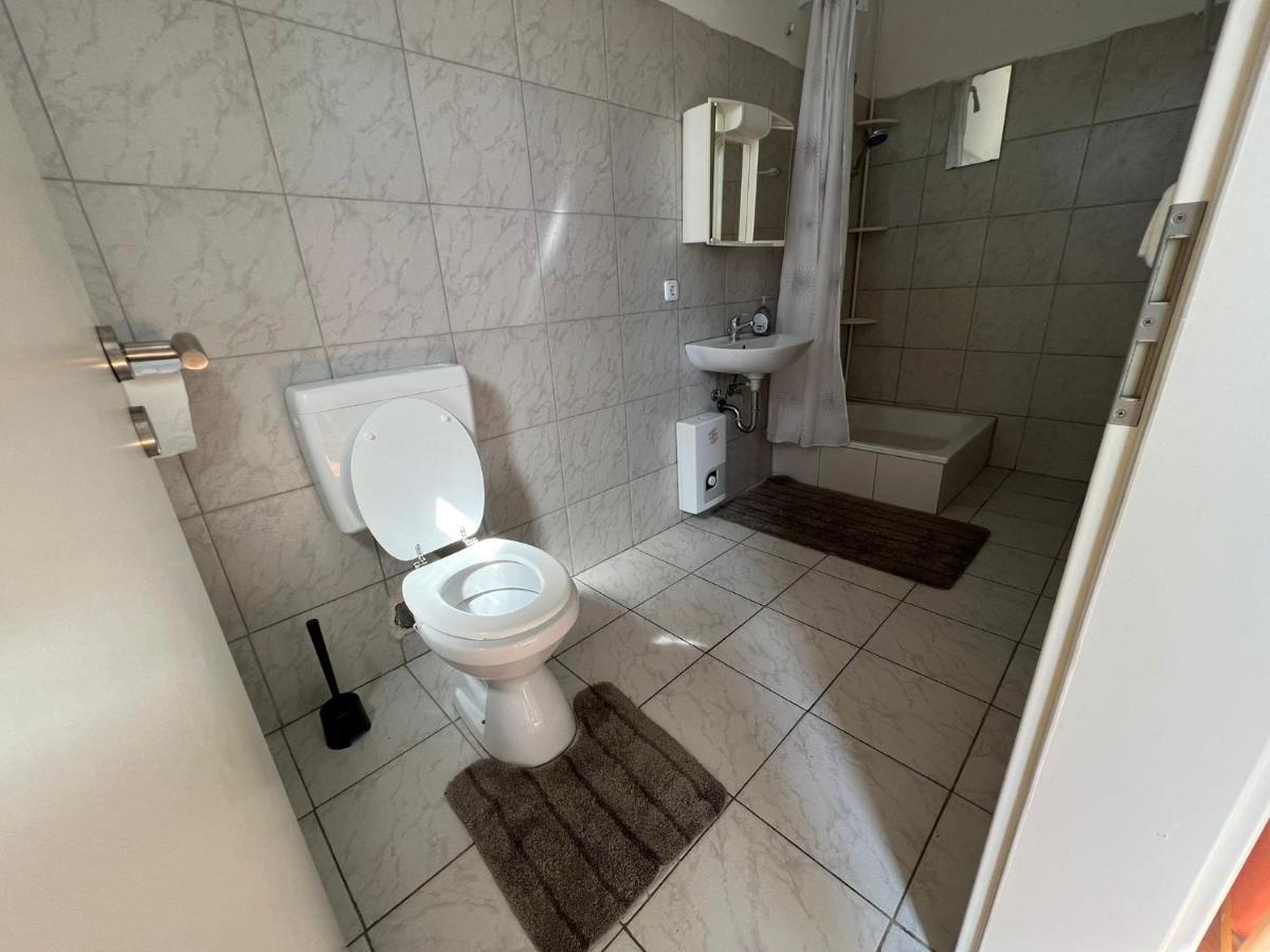 43 Guest house