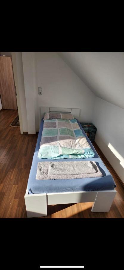 43 Guest house *